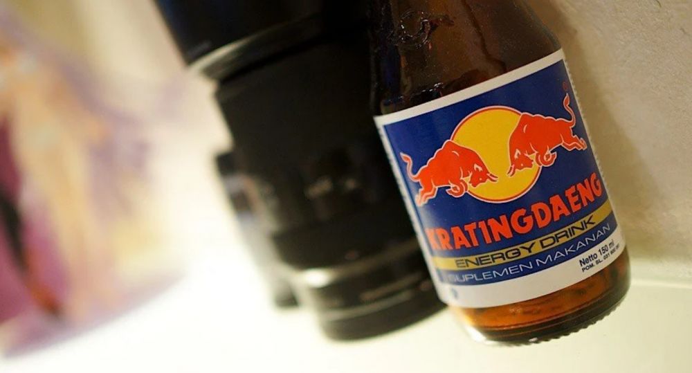 Kdo dal Red Bullu křííídla, aneb thajské kořeny nápojového gigantu